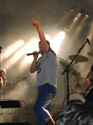 1J O Y sorgt fuer gute Stimmung