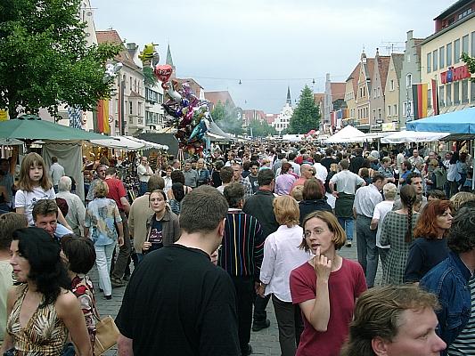 1Samstag gegen 20 Uhr