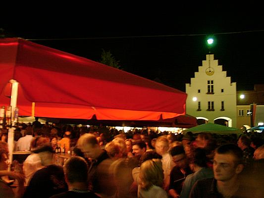 1Unterer Markt am Samstag Abend