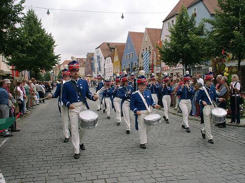 1Volksfestzug 10