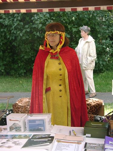 1Farbenpraechtige Gewaender