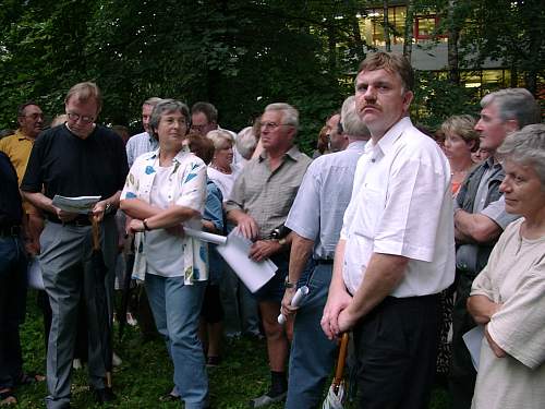 16 Am Standort des Lothar Fischer Museums