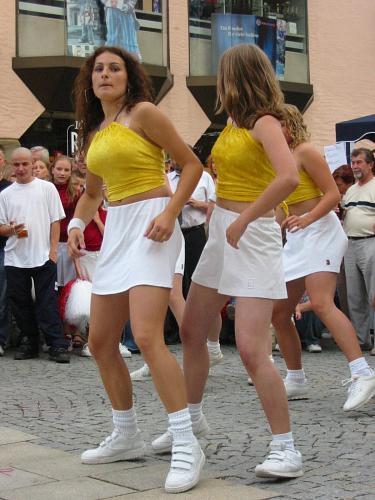 Cheerleader der HS West 4