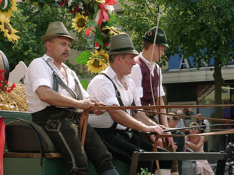 0030 Volksfestzug 110803