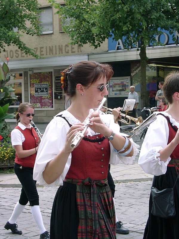 0130 Volksfestzug 110803