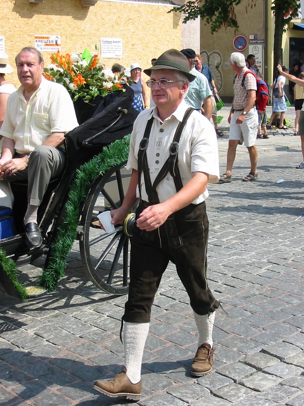 0285 Volksfestzug 110803