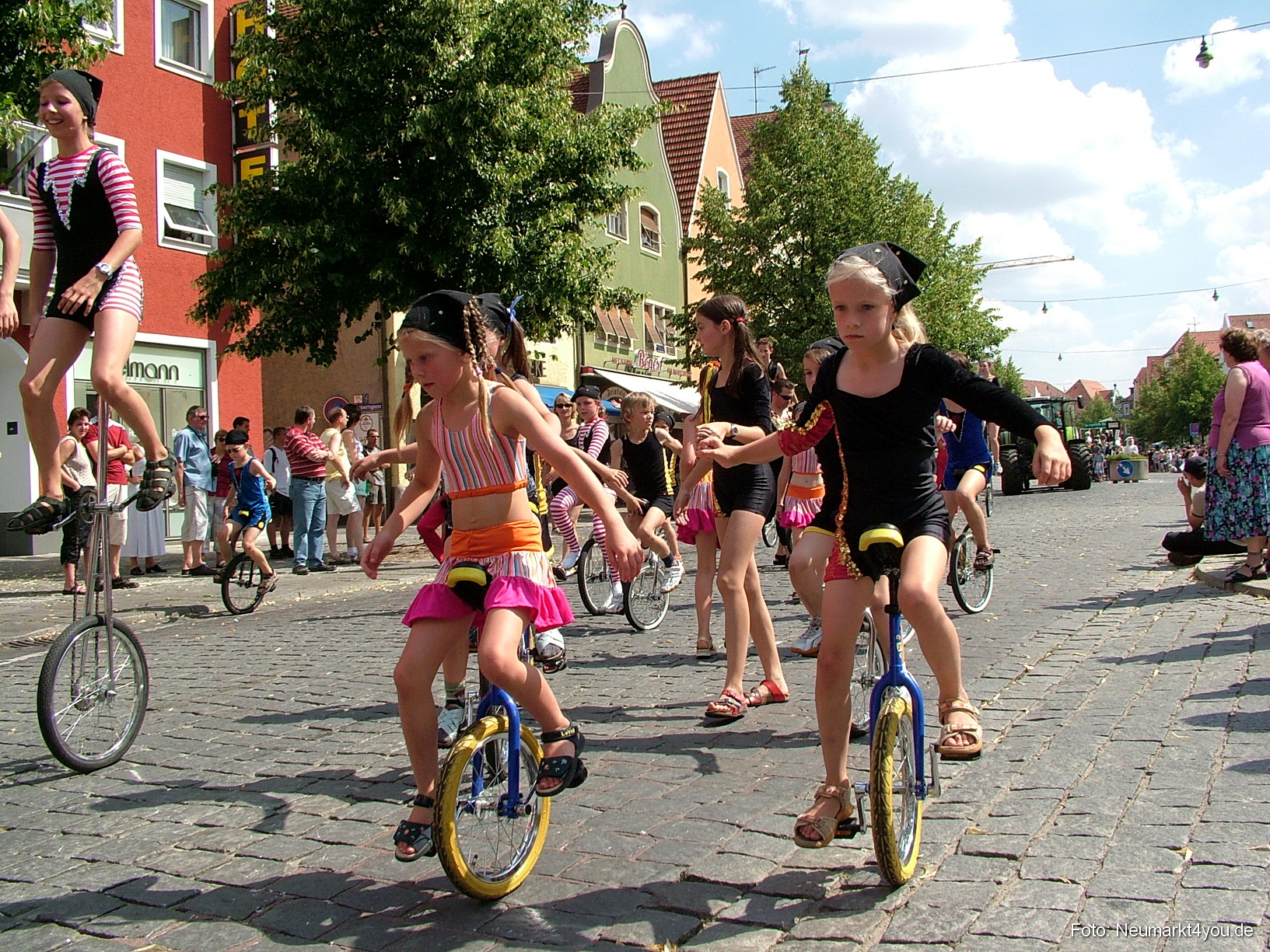 Volksfestzug 2004 105