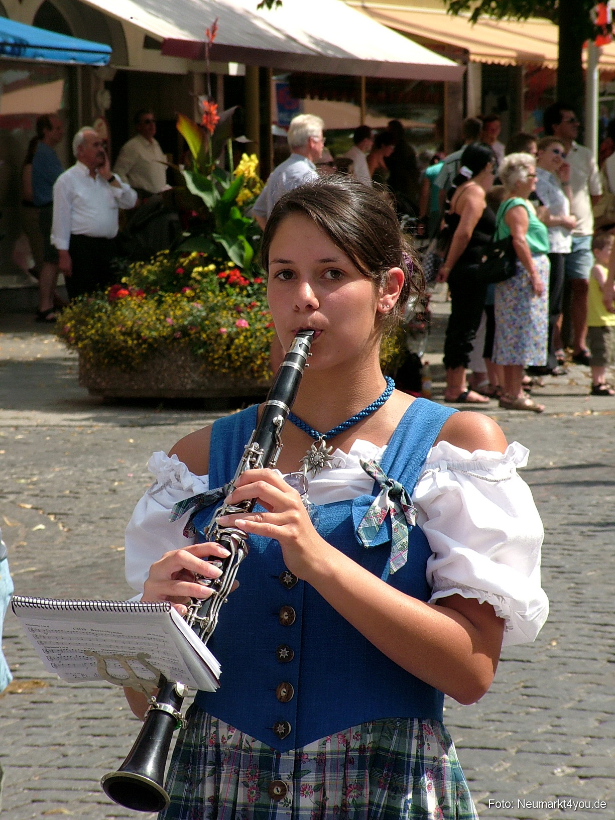 Volksfestzug 2004 117