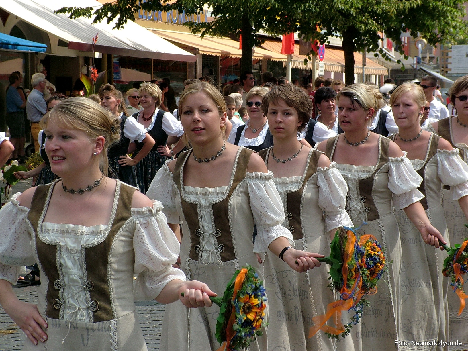 Volksfestzug 2004 127