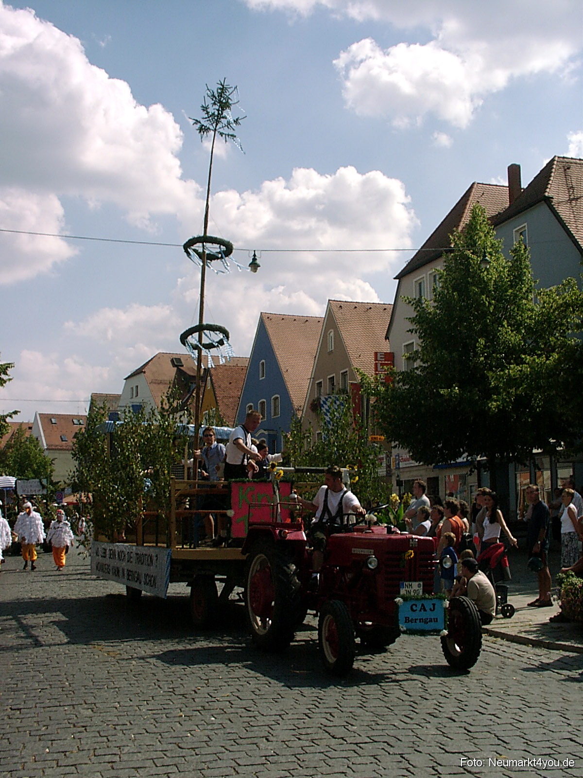 Volksfestzug 2004 14