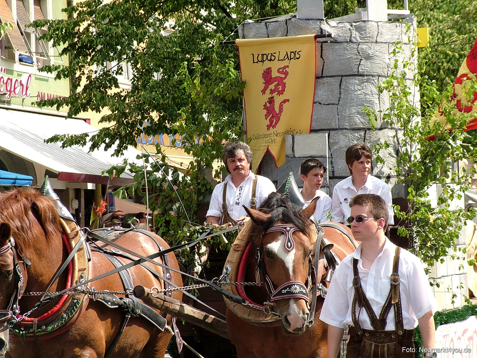 Volksfestzug 2004 145
