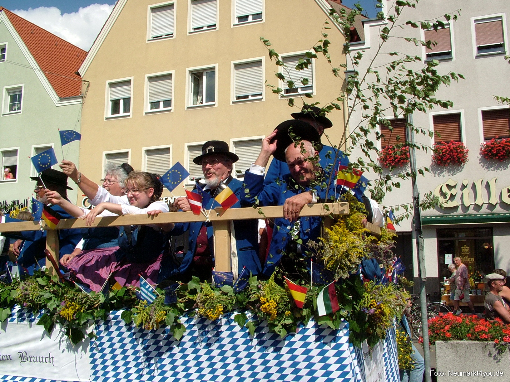 Volksfestzug 2004 157