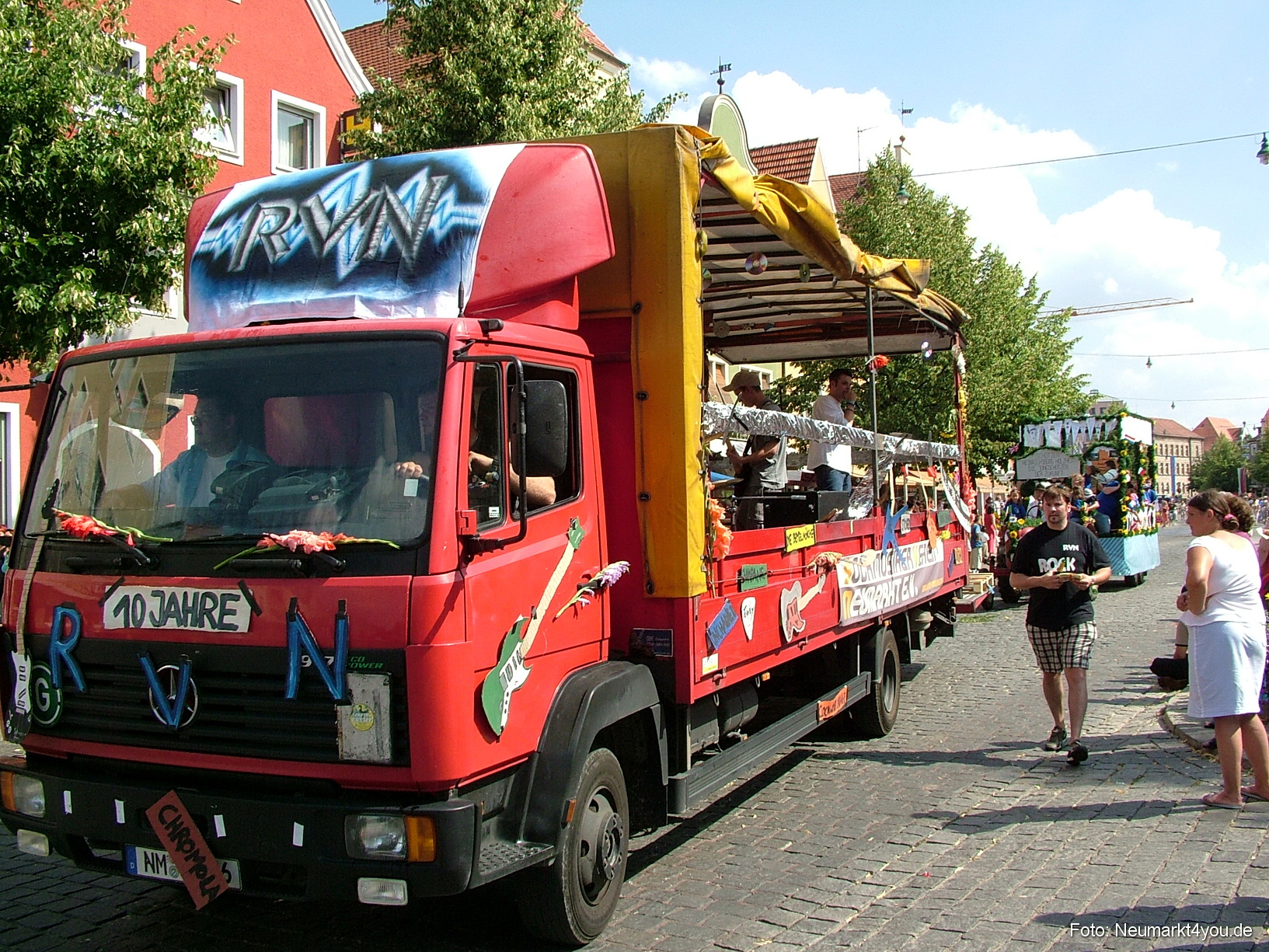 Volksfestzug 2004 175