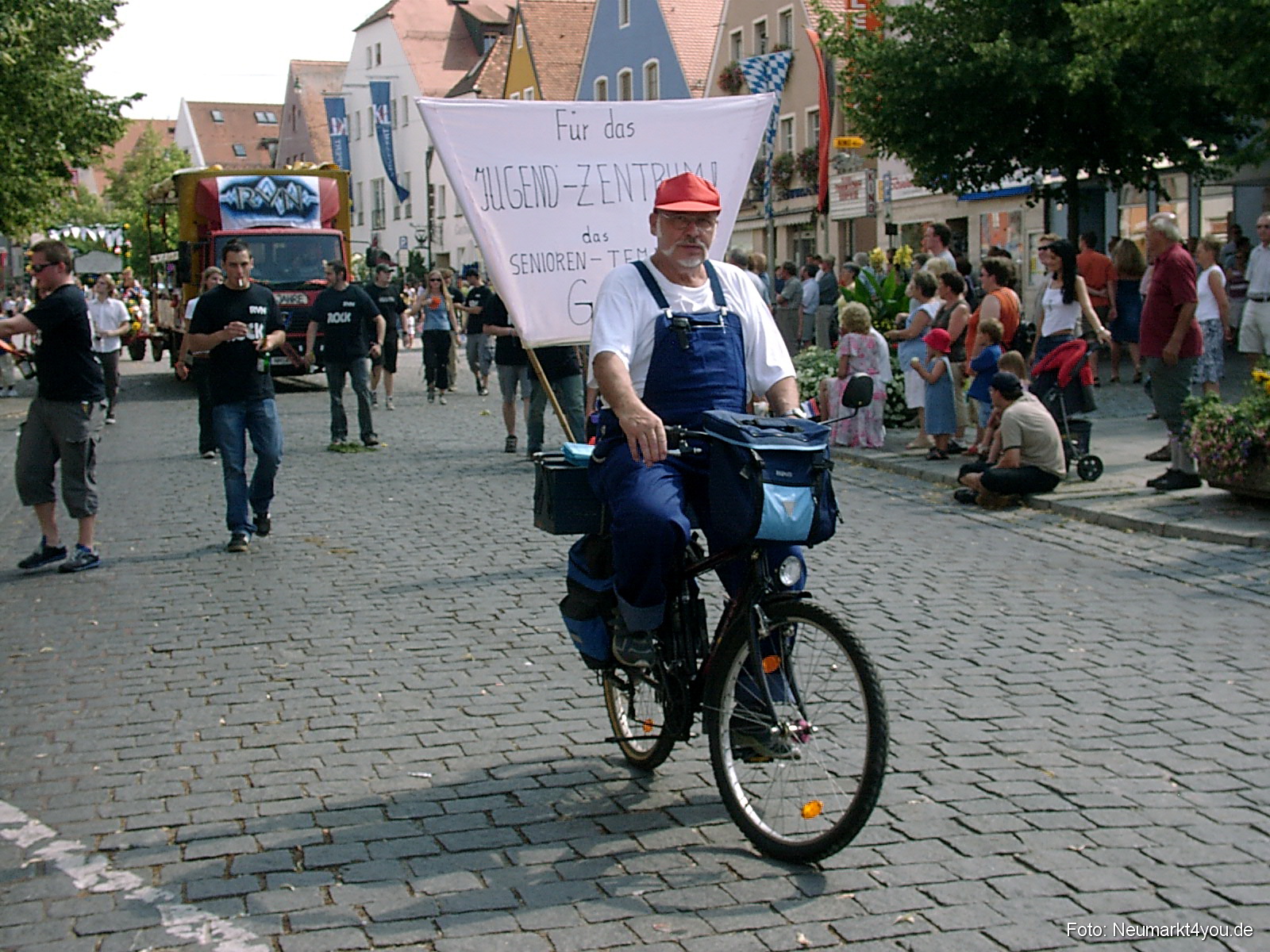 Volksfestzug 2004 18