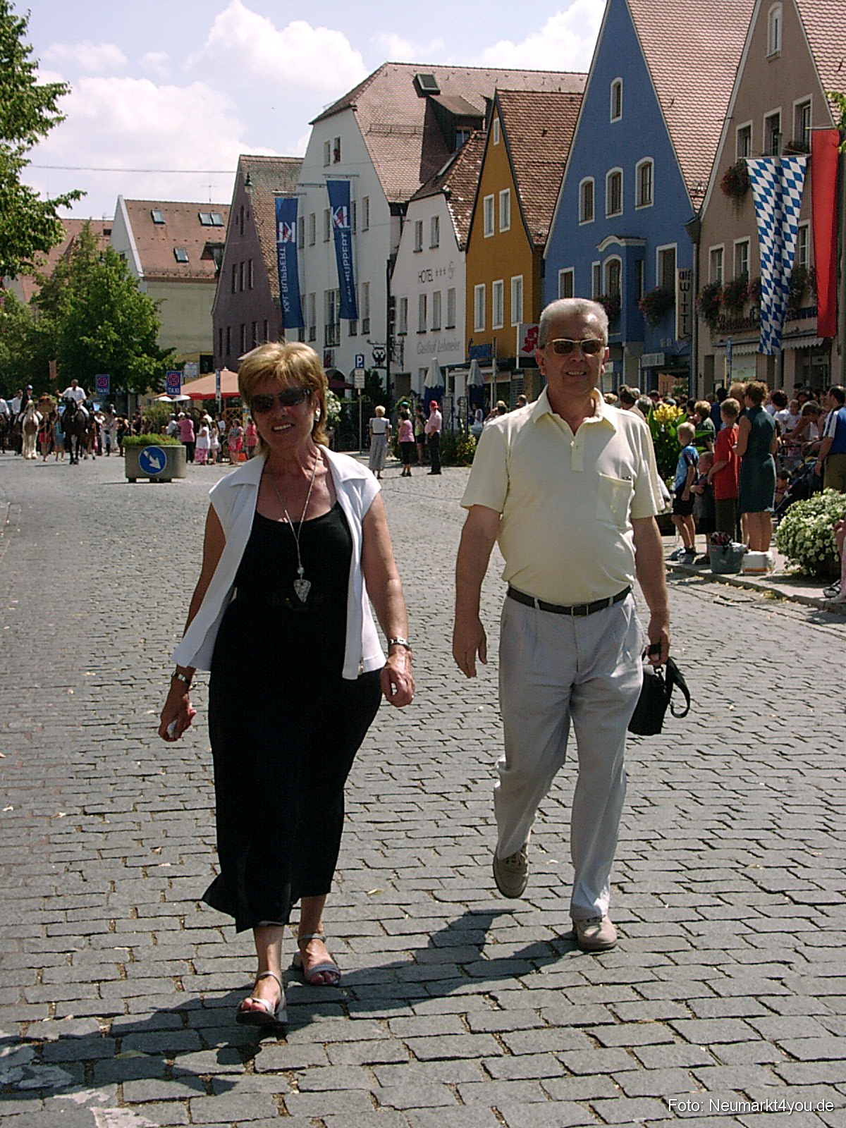 Volksfestzug 2004 183