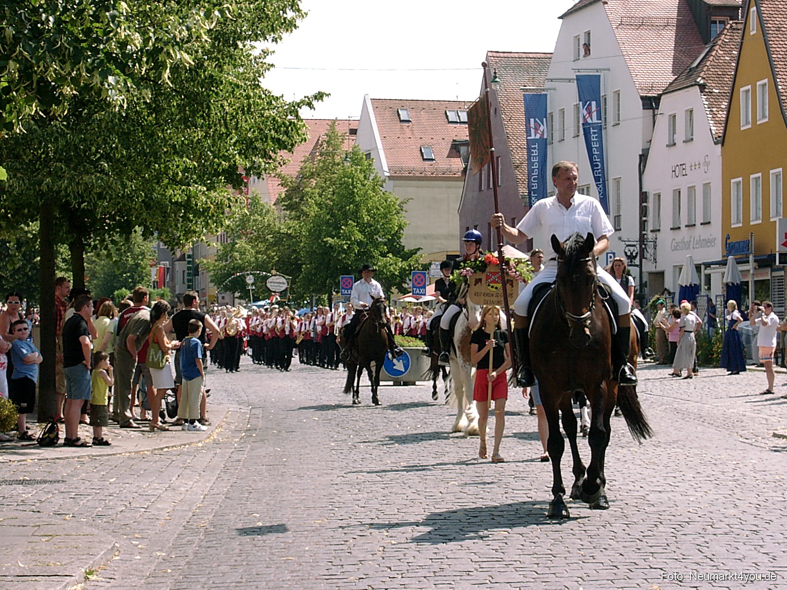 Volksfestzug 2004 184