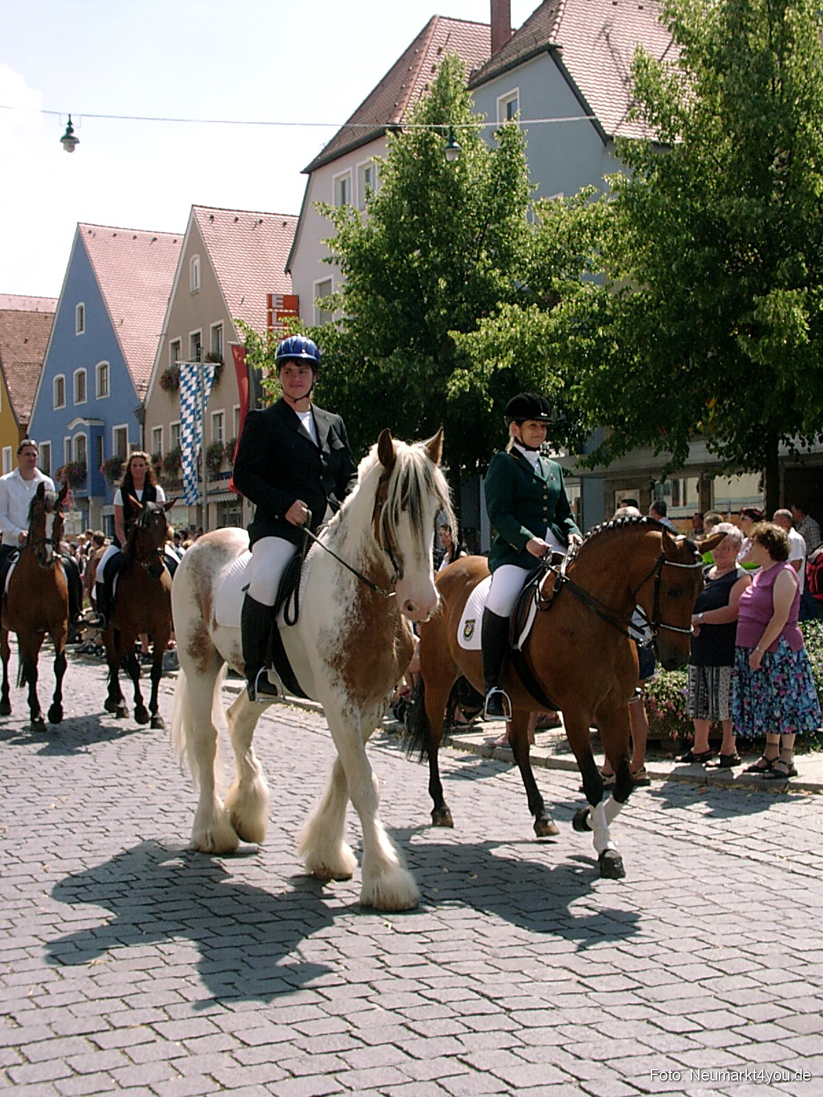 Volksfestzug 2004 186