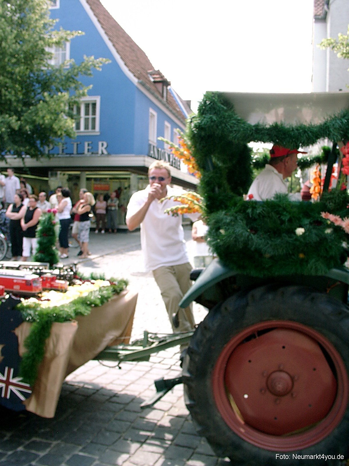 Volksfestzug 2004 215