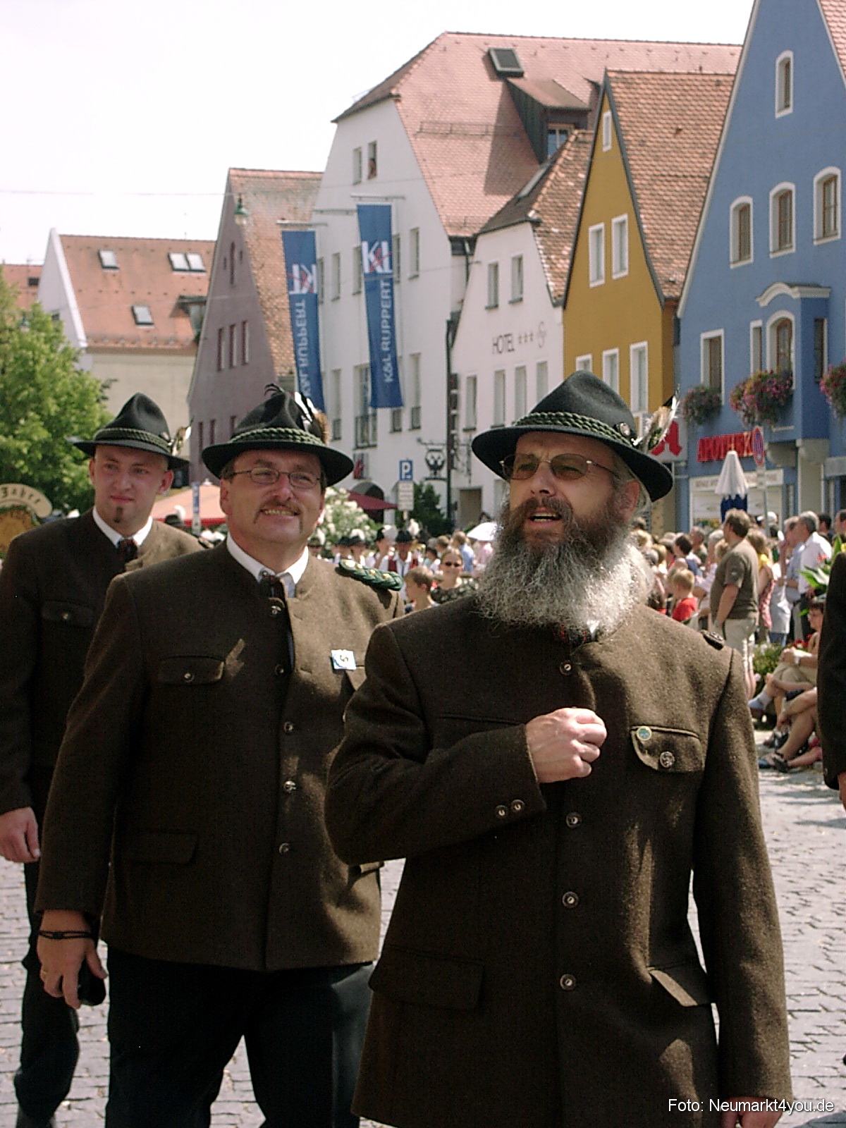 Volksfestzug 2004 28