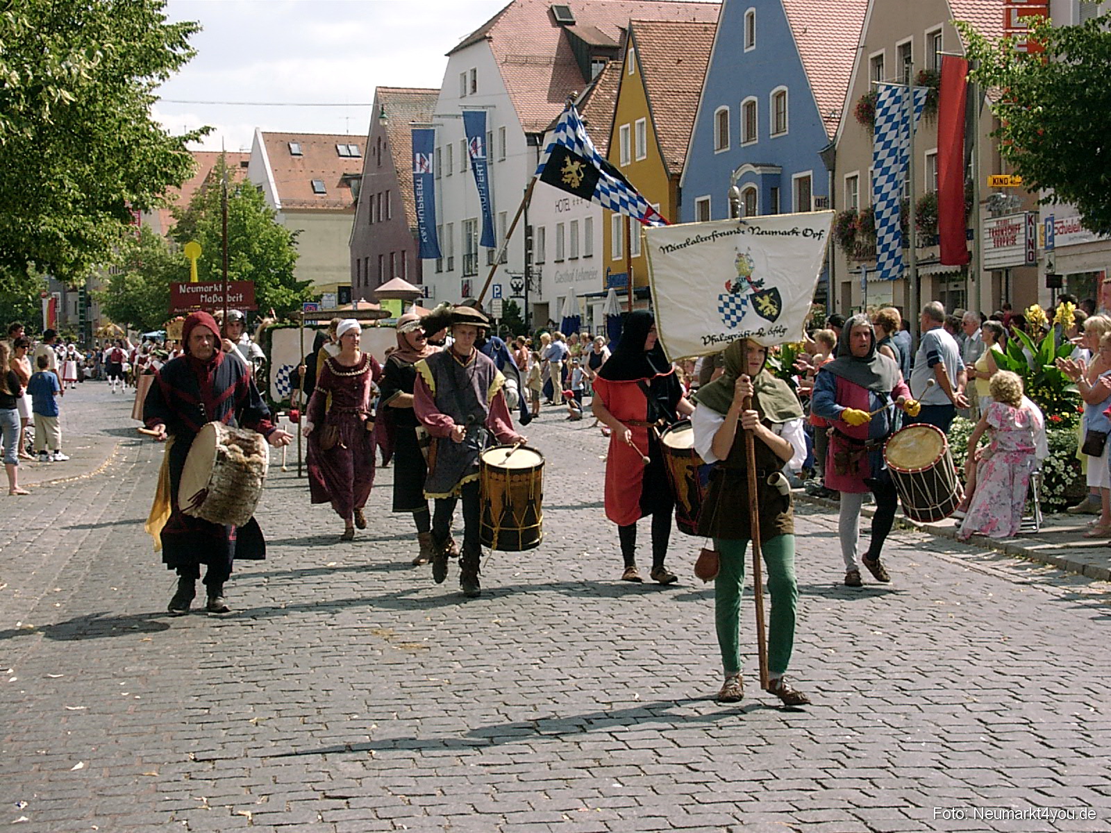 Volksfestzug 2004 50