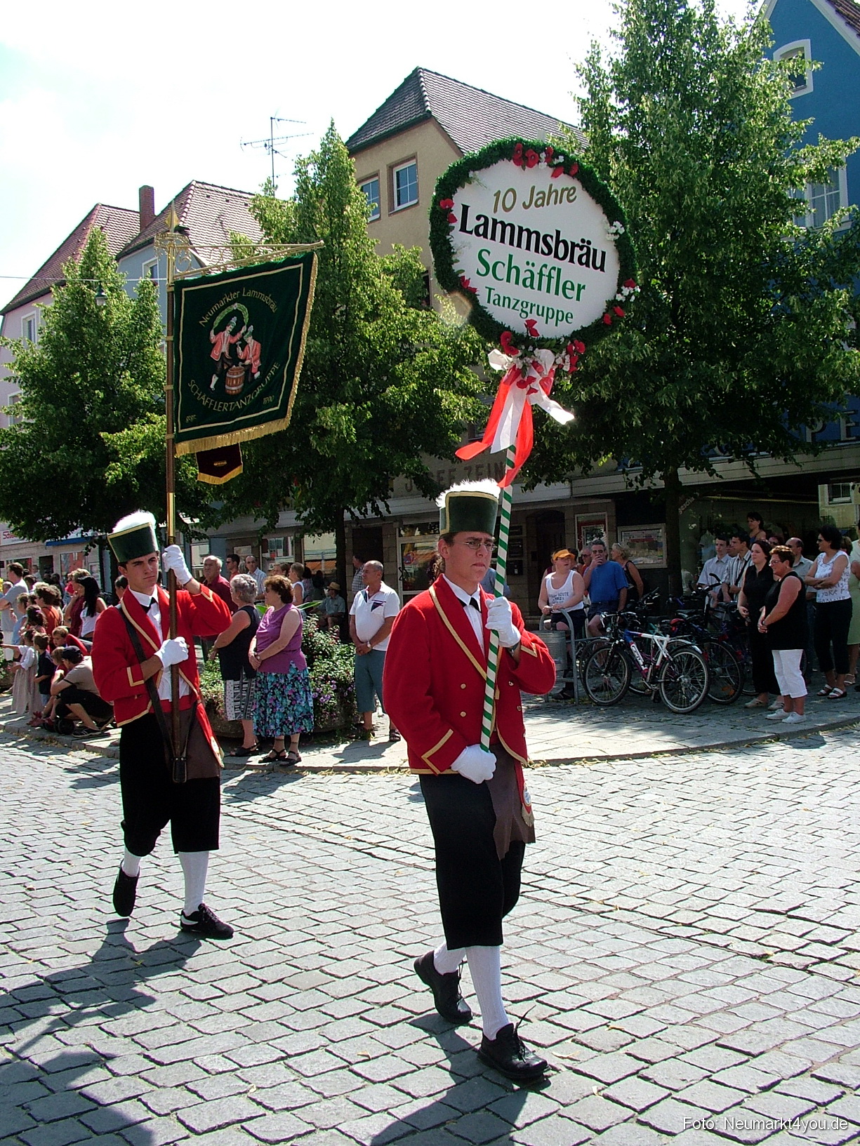 Volksfestzug 2004 69