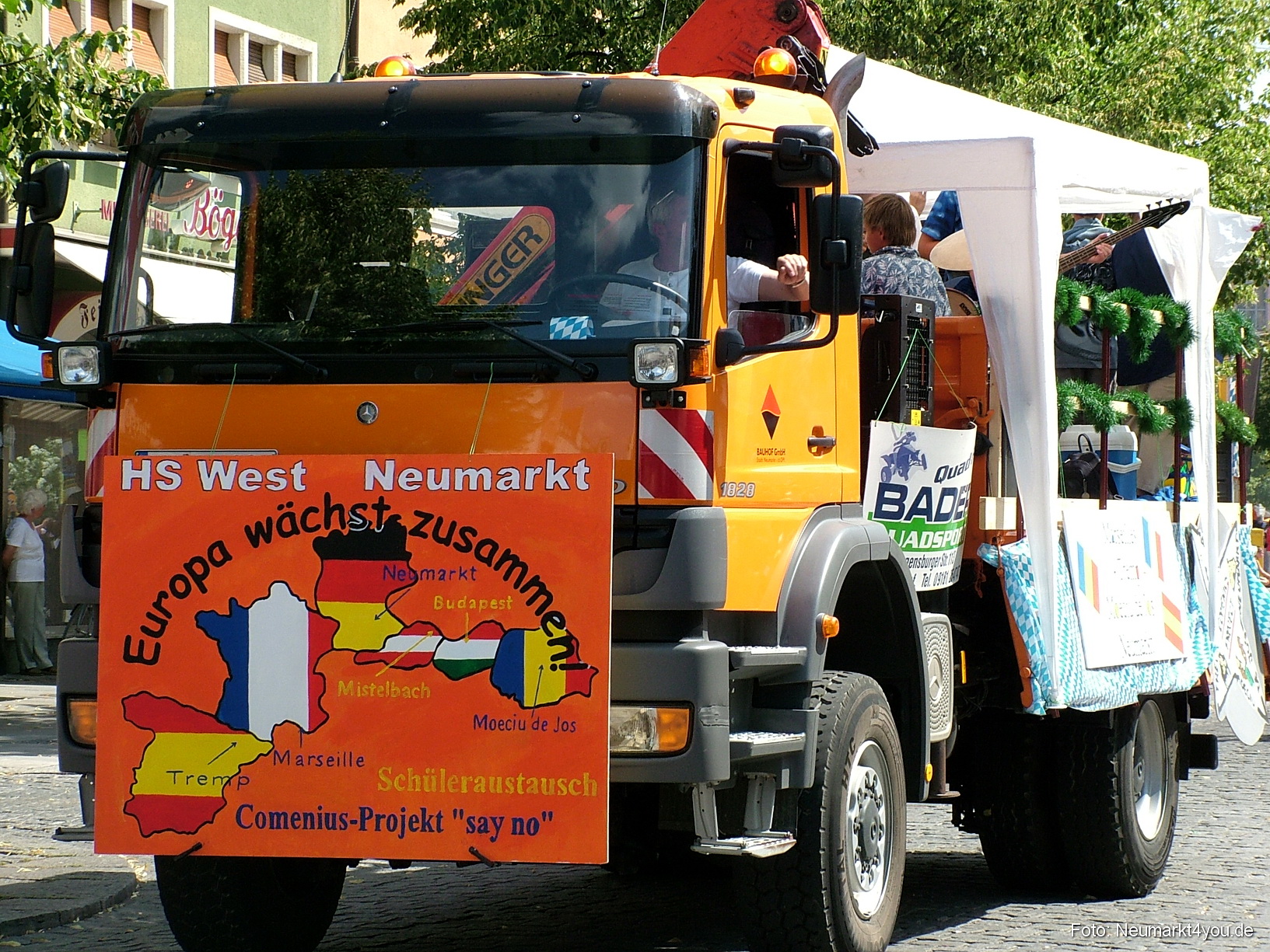 Volksfestzug 2004 83