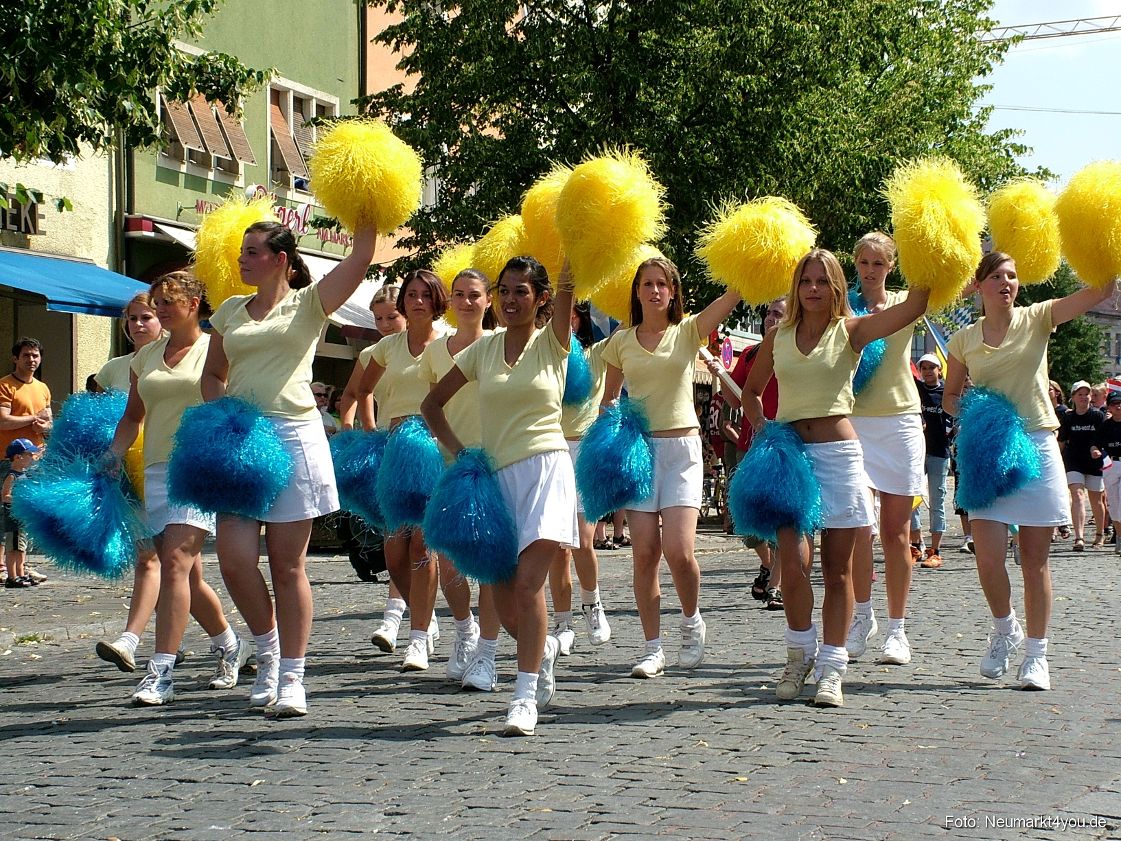 Volksfestzug 2004 86