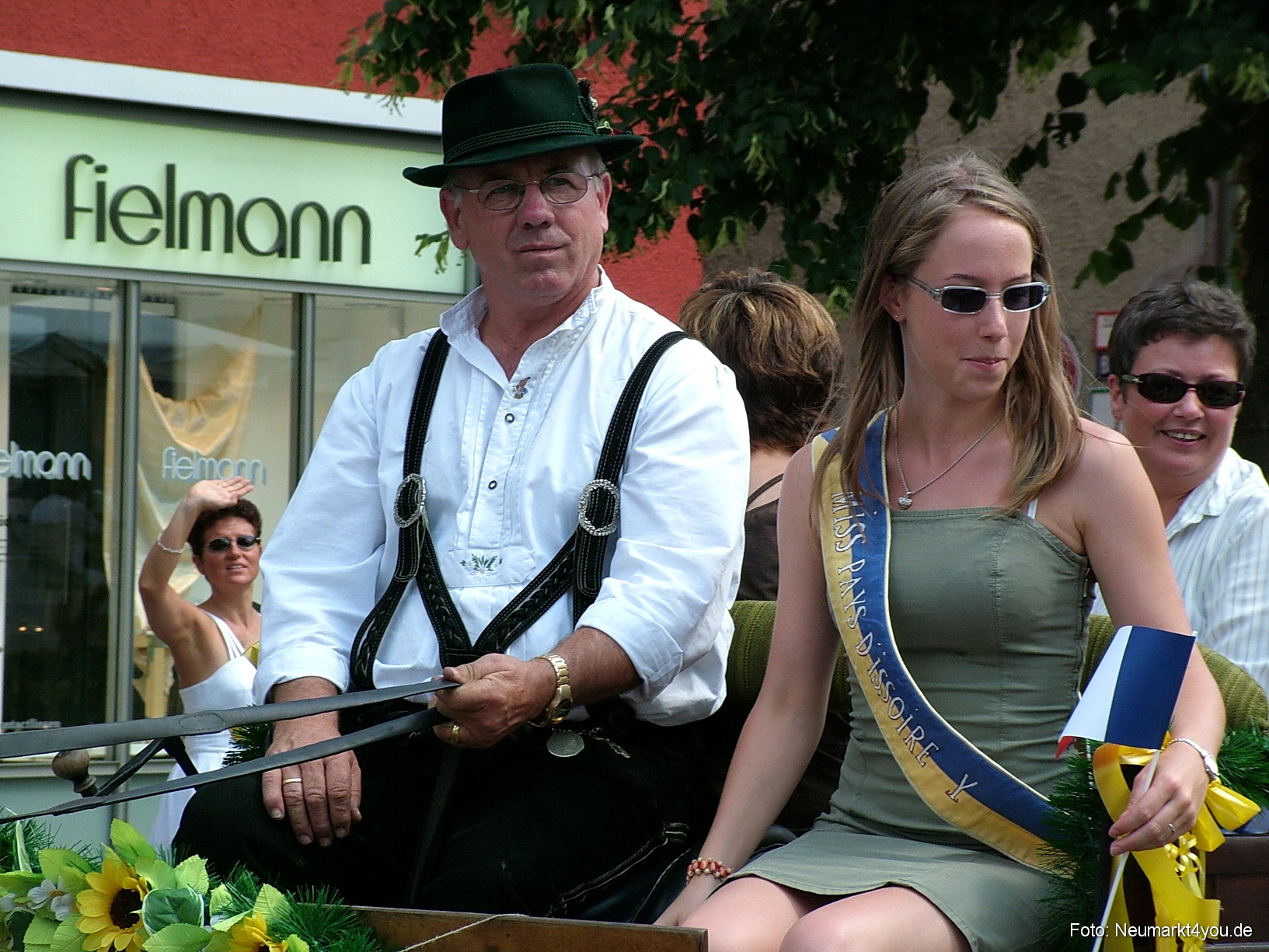 Volksfestzug 2004 93