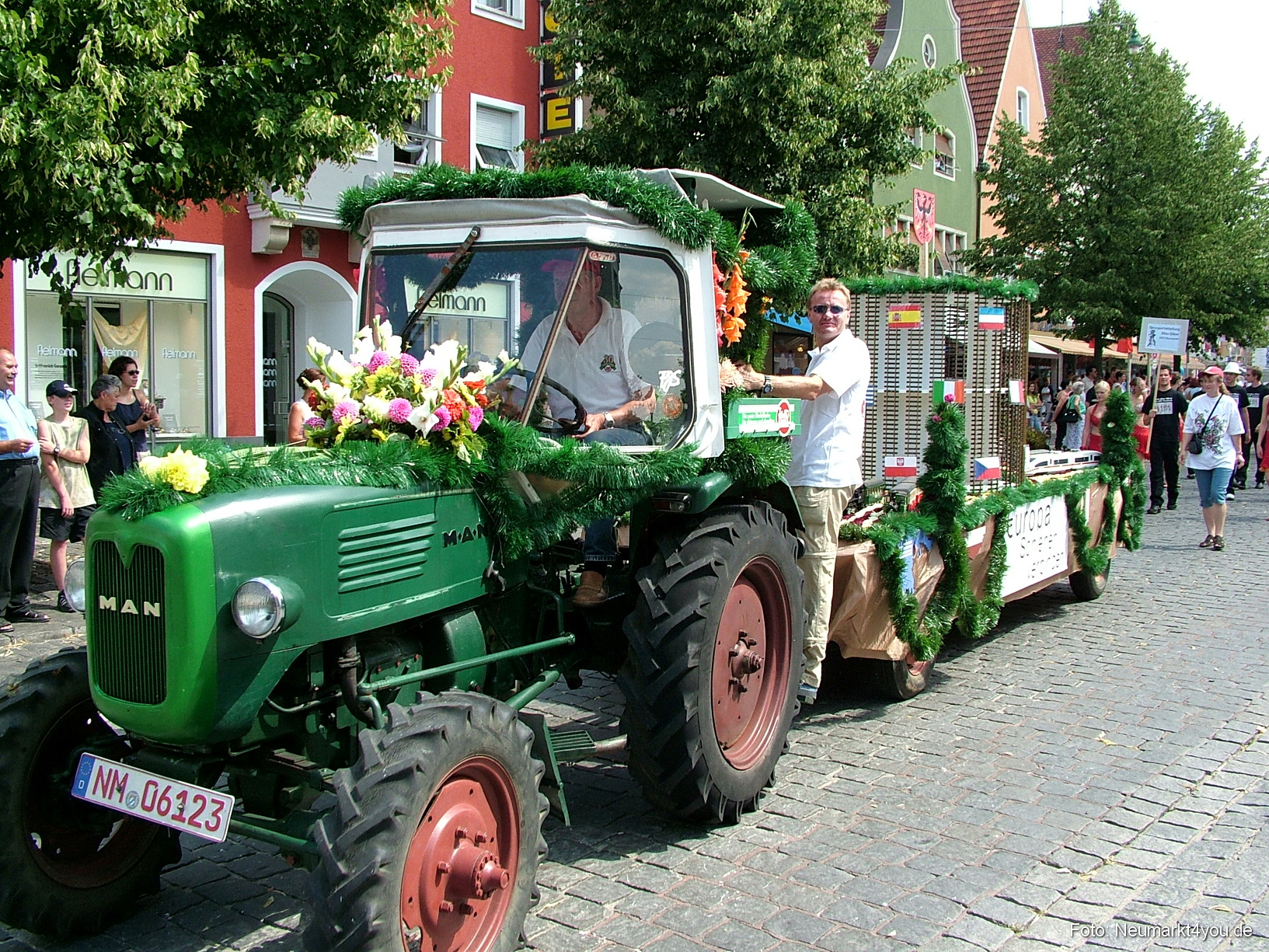 Volksfestzug 2004 97