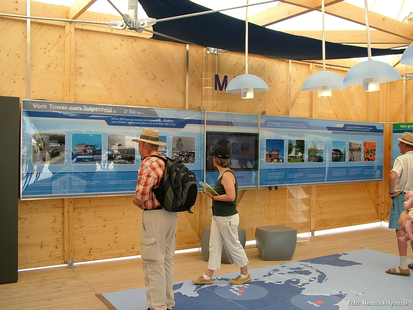 Info Pavillion 039