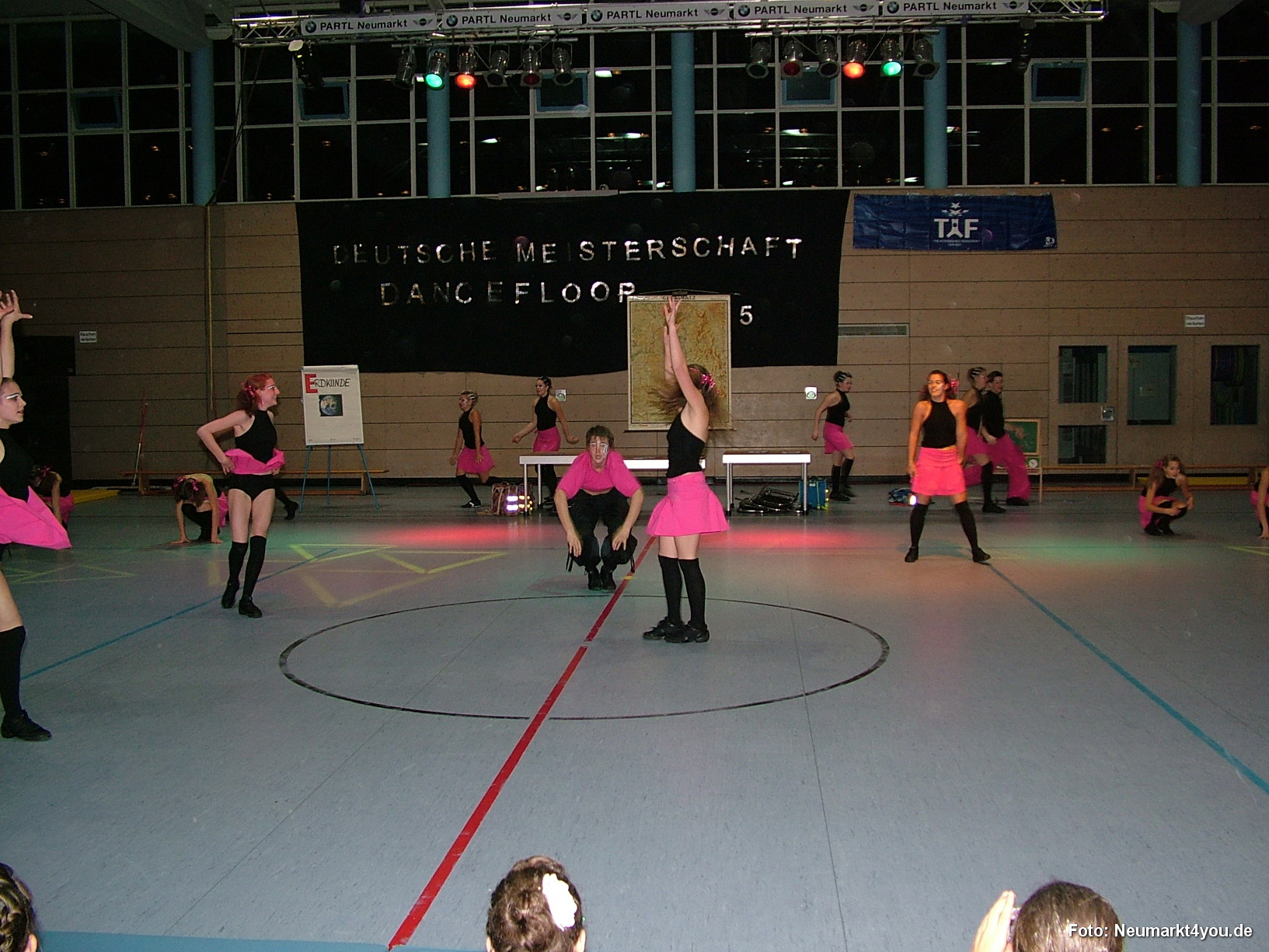 01 006 Danceflor Neumarkt