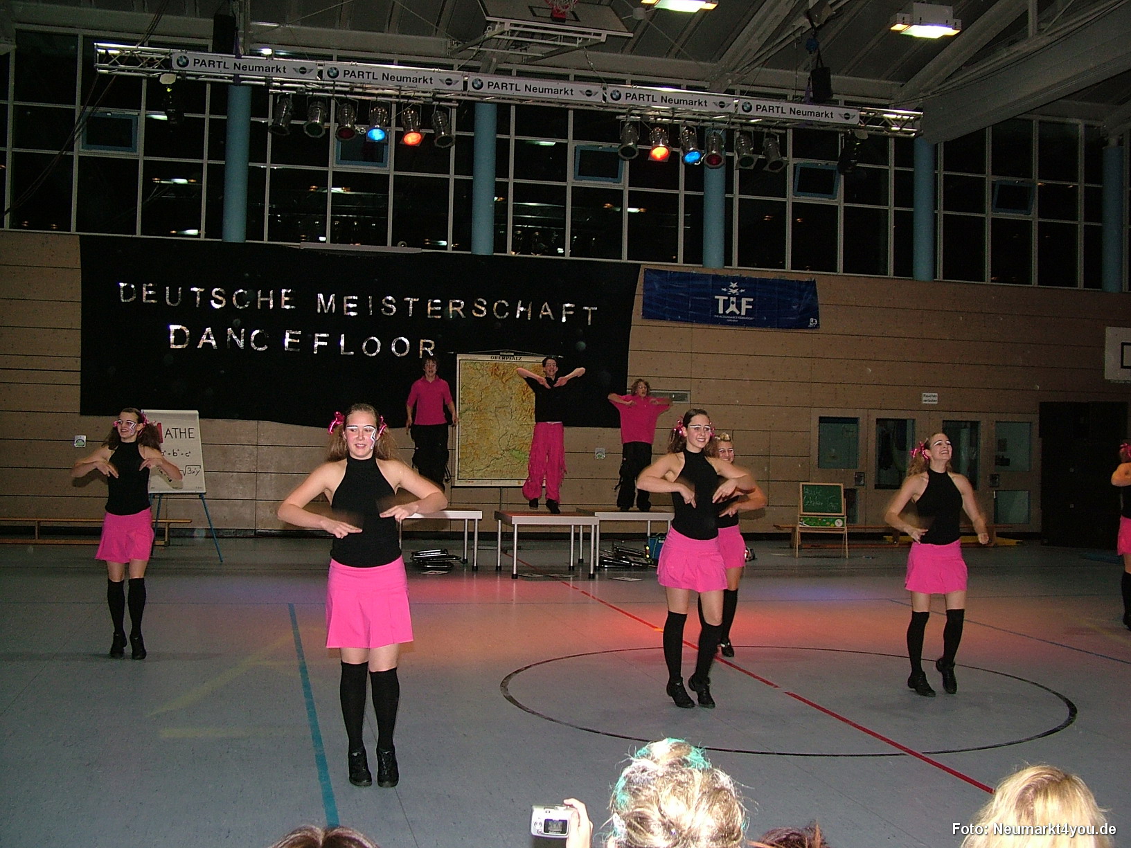 01 009 Danceflor Neumarkt