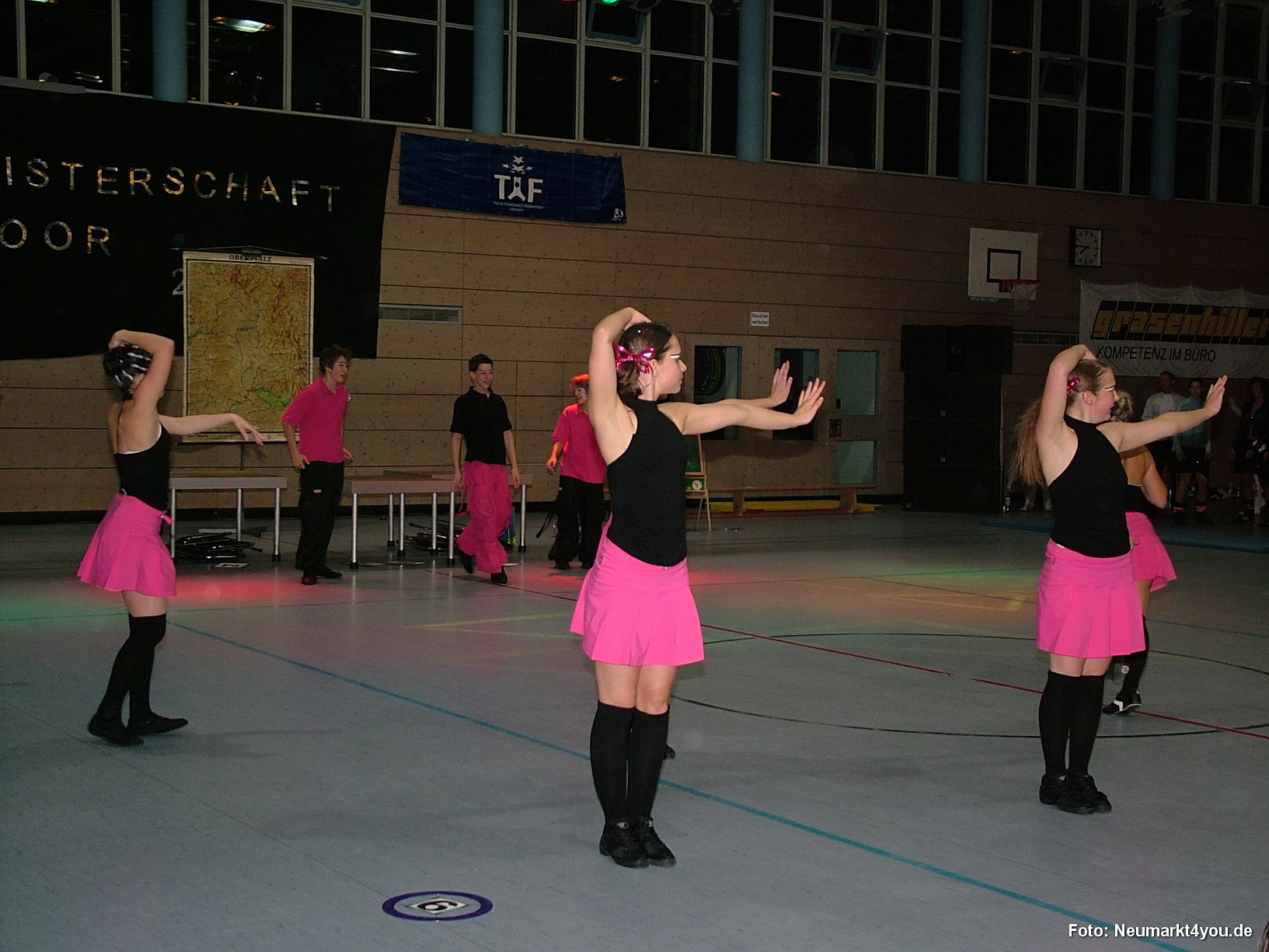 01 011 Danceflor Neumarkt