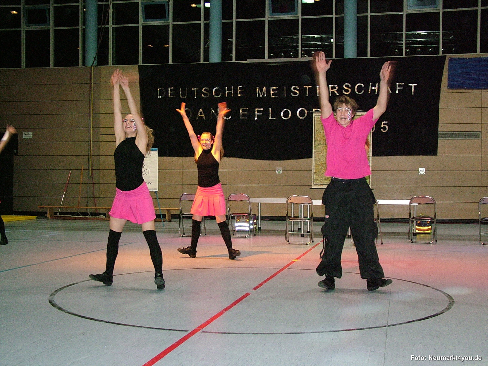 01 019 Danceflor Neumarkt