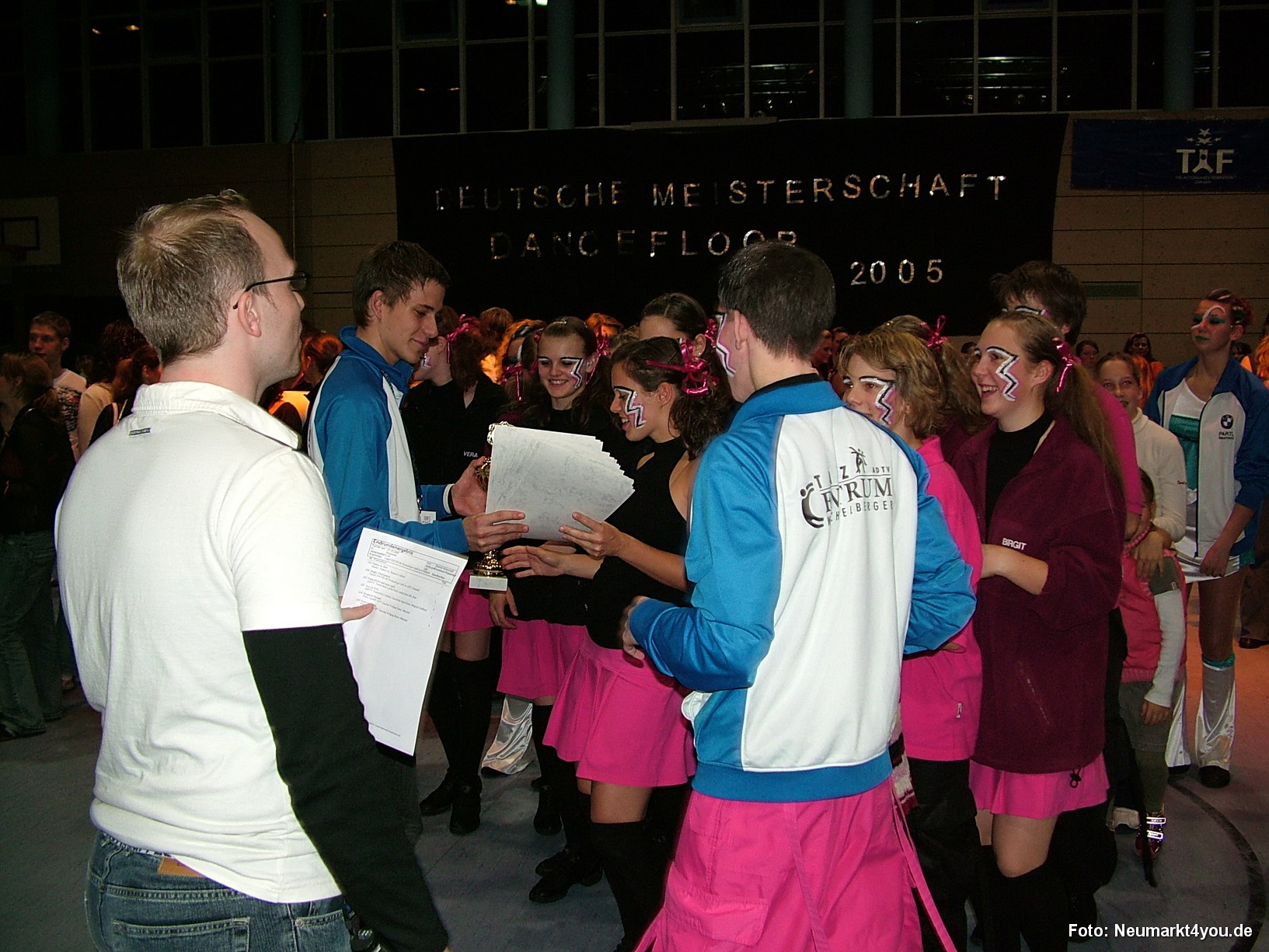 01 028 Danceflor Neumarkt