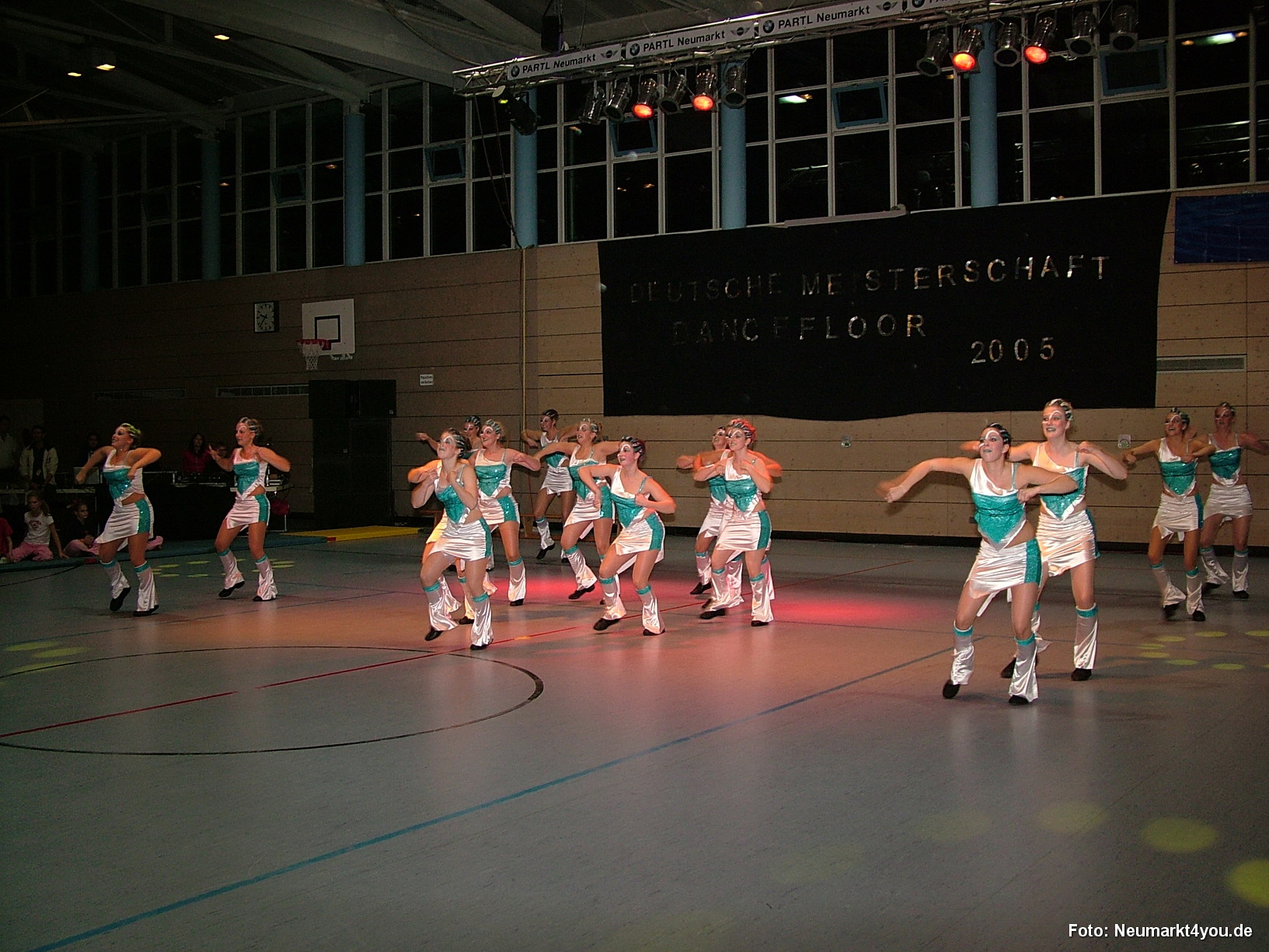 02 008 Danceflor Neumarkt