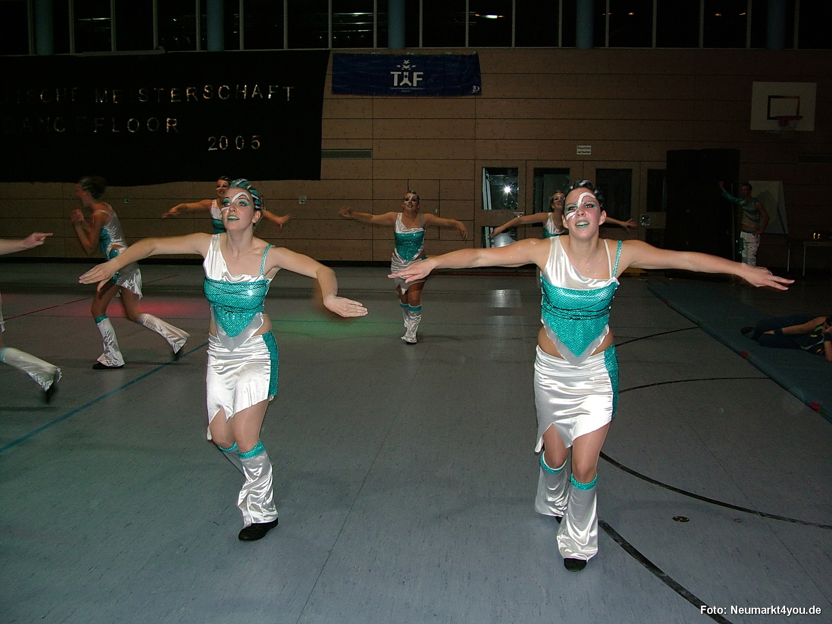 02 012 Danceflor Neumarkt