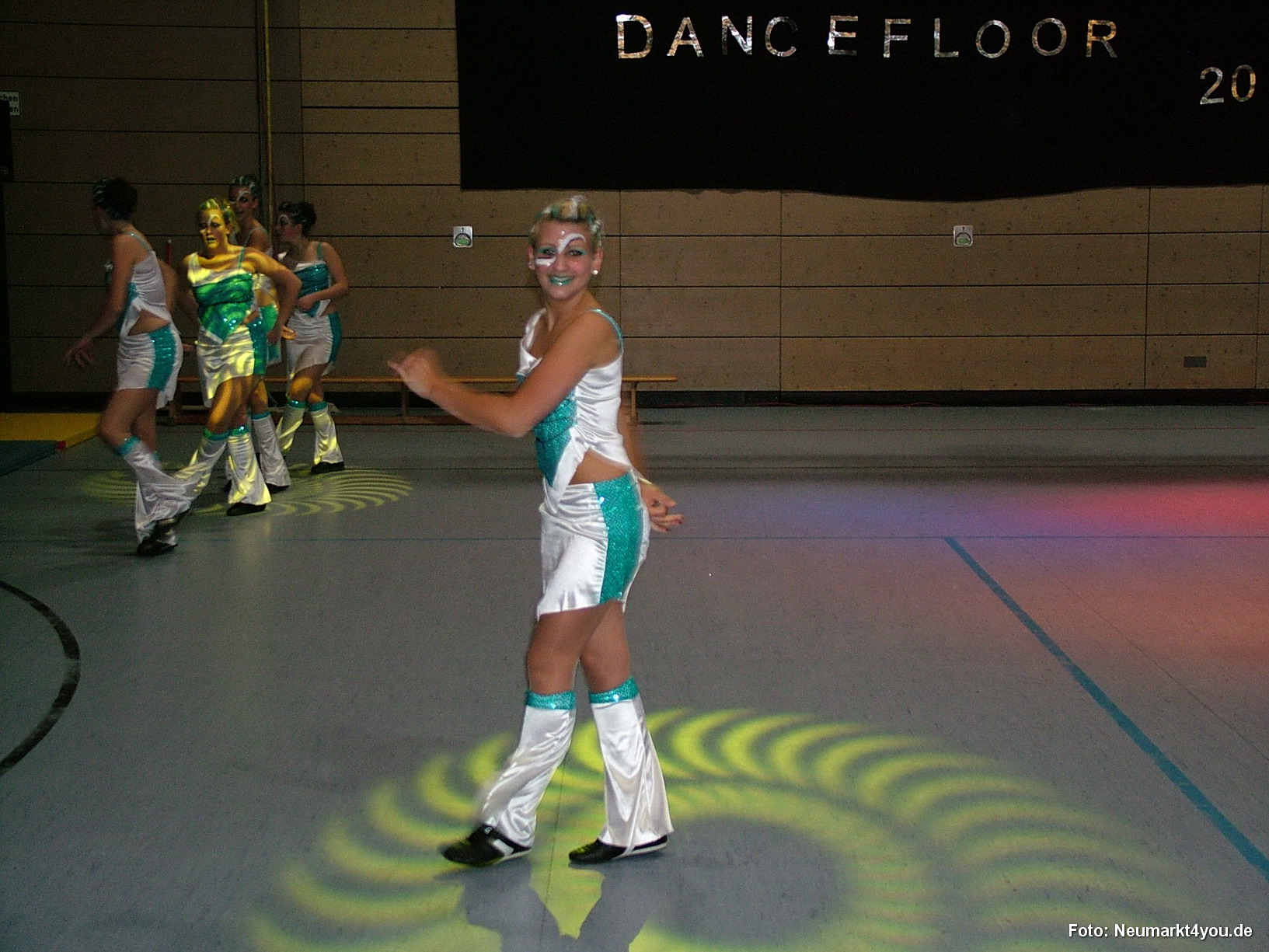 02 015 Danceflor Neumarkt