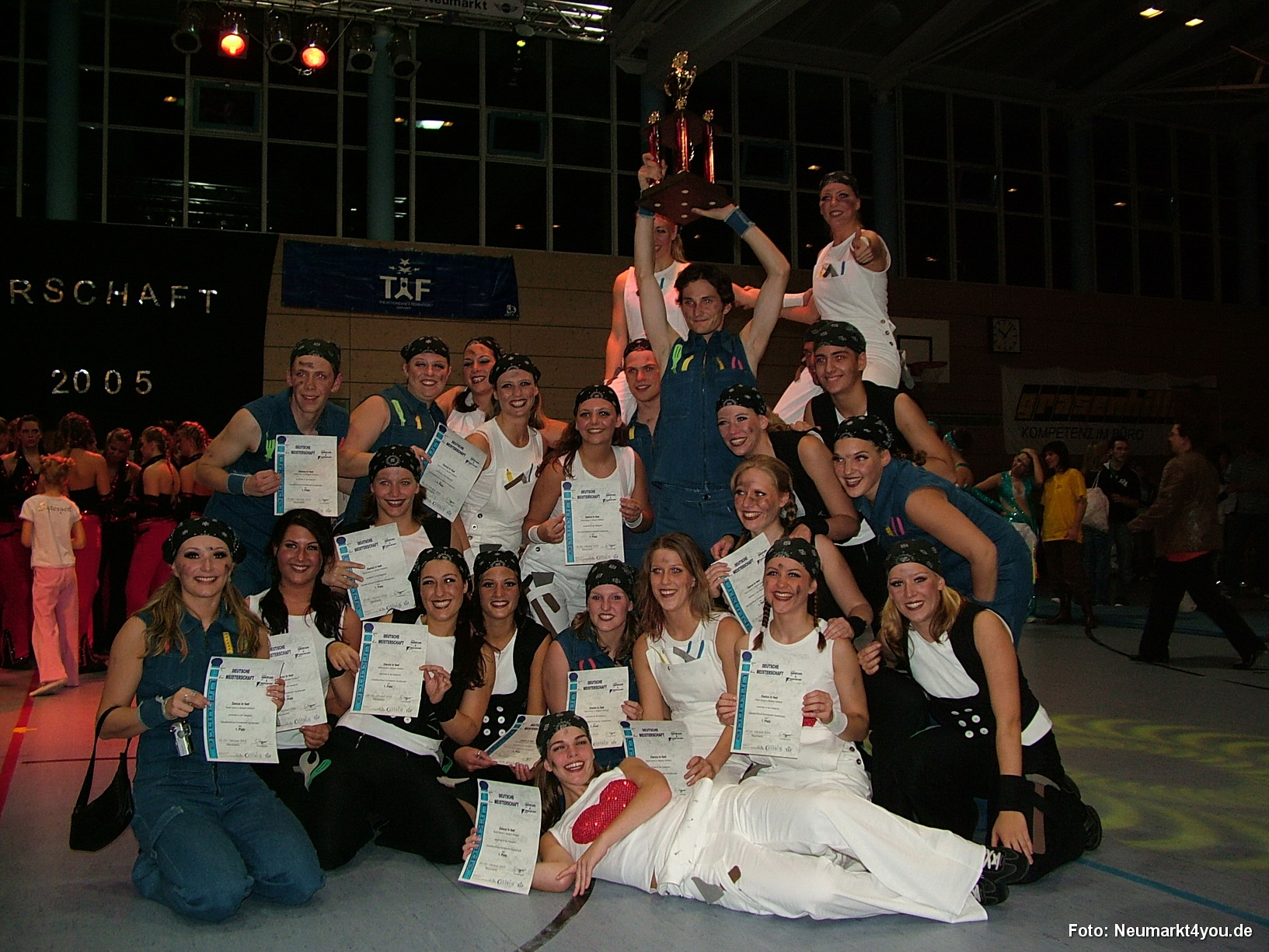 04 019 Danceflor Neumarkt