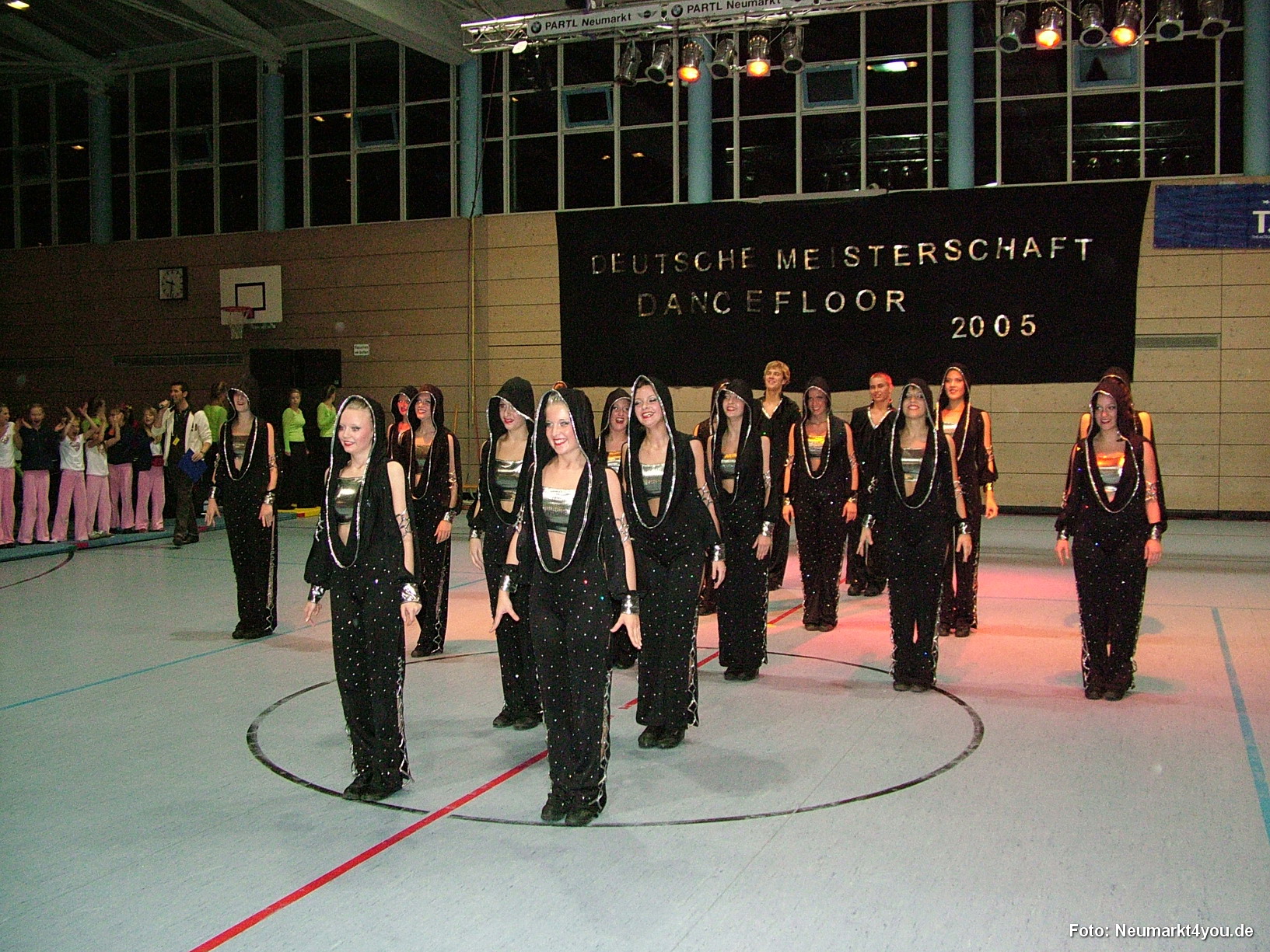 09 010 Danceflor Neumarkt