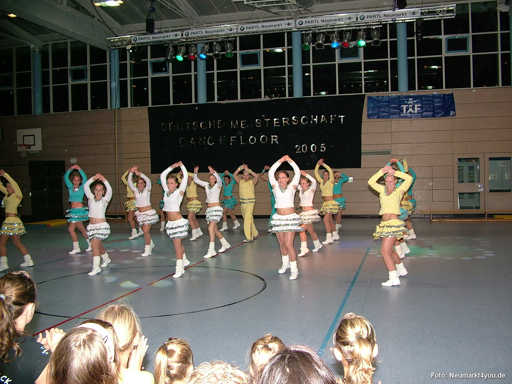 11 003 Danceflor Neumarkt