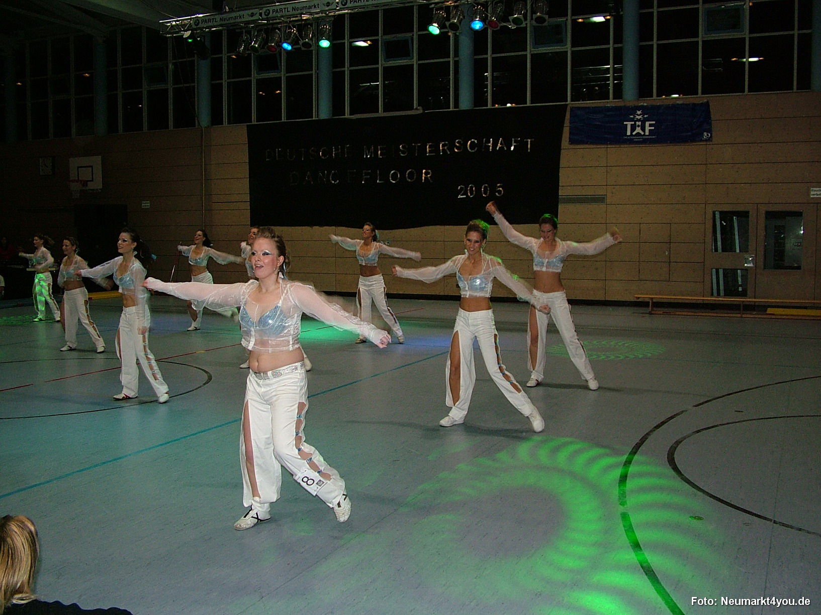 12 002 Danceflor Neumarkt