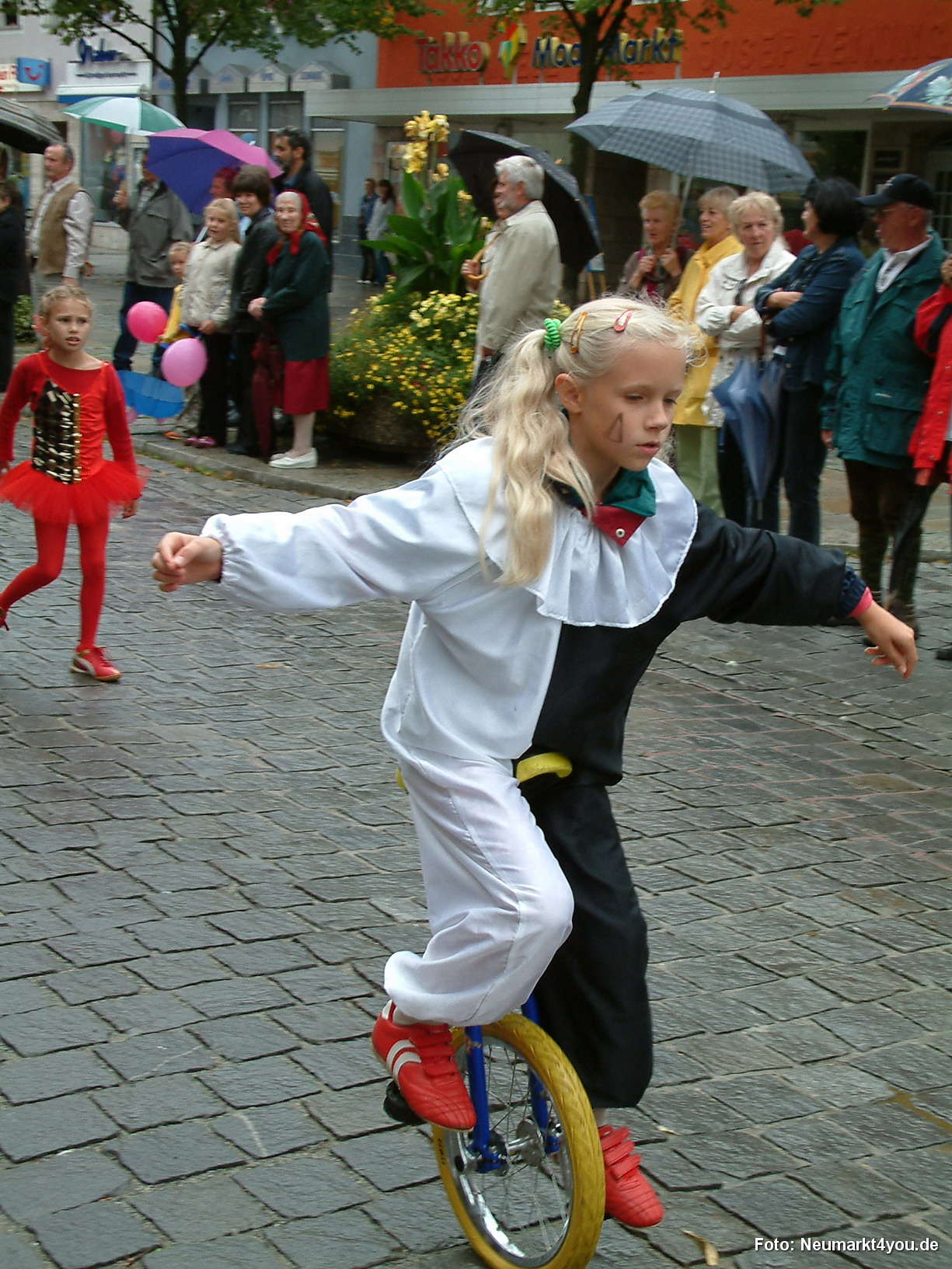 028 Volksfestzug 140805