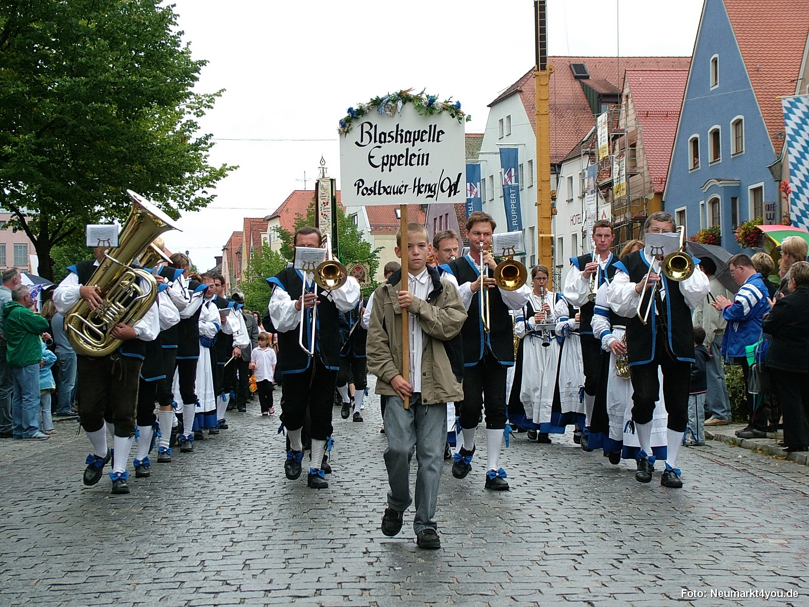 047 Volksfestzug 140805