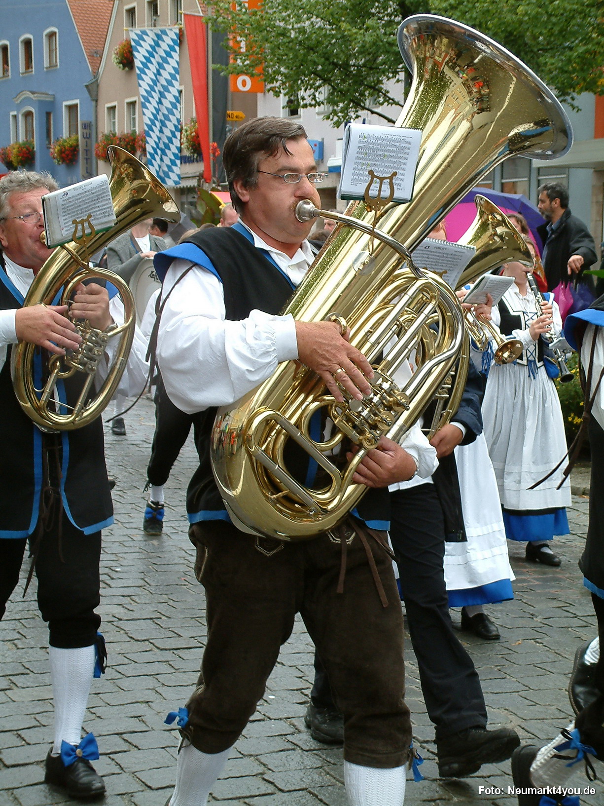 048 Volksfestzug 140805