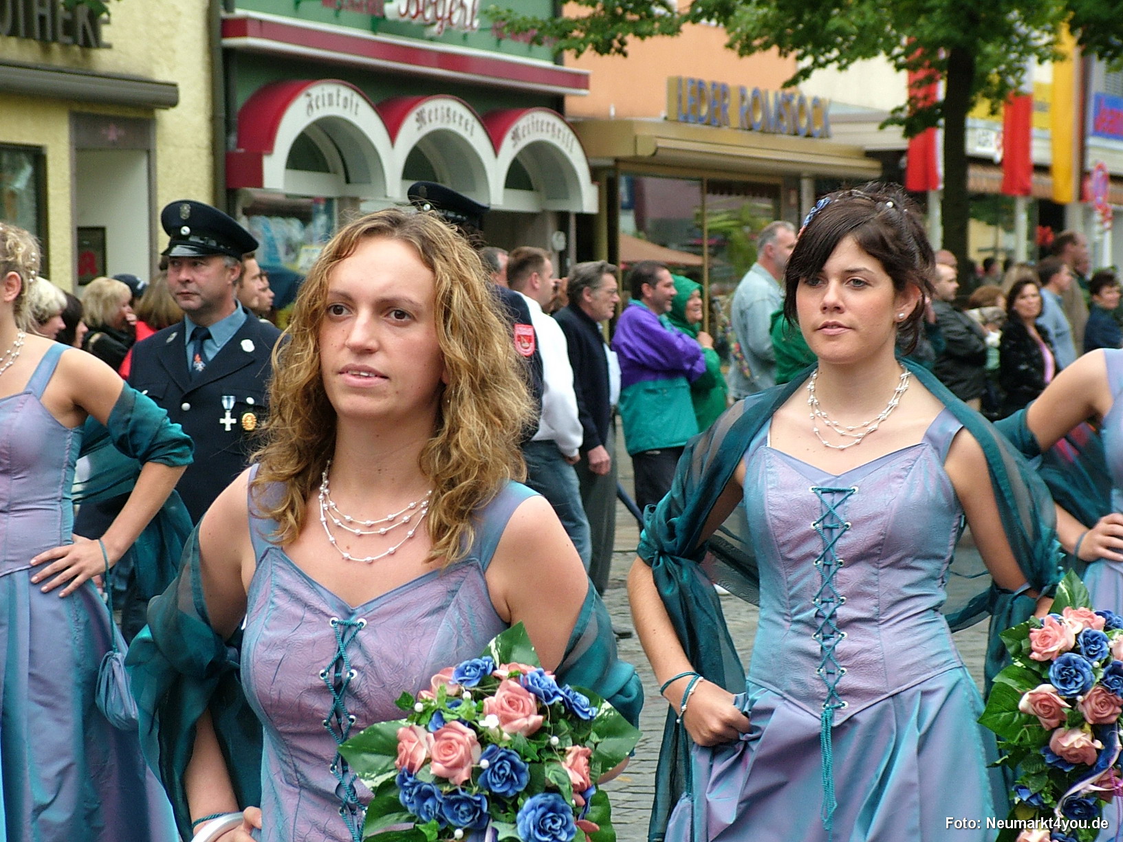 053 Volksfestzug 140805