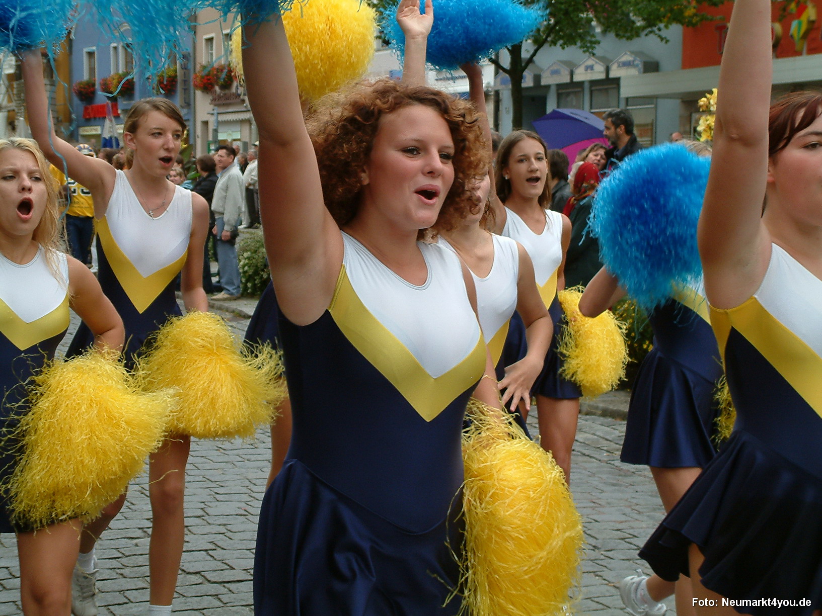 068 Volksfestzug 140805