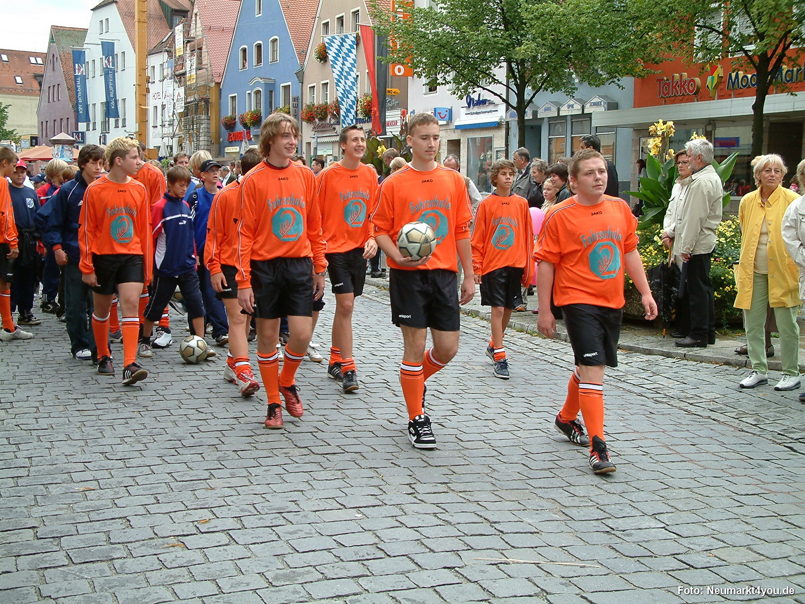 079 Volksfestzug 140805