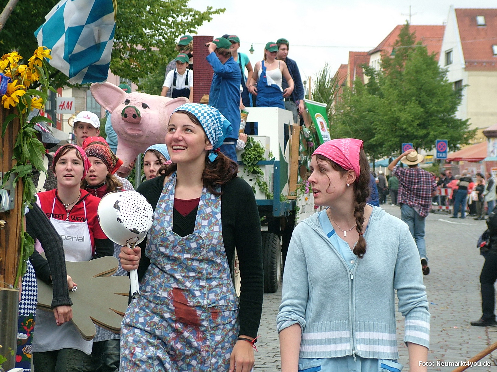 084 Volksfestzug 140805