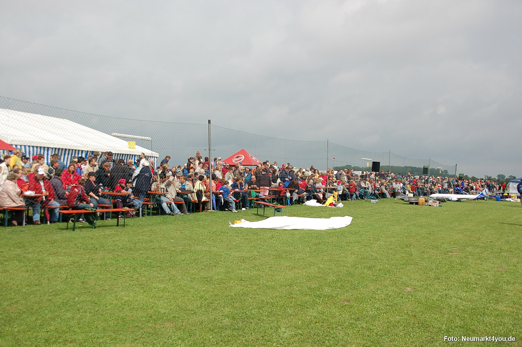 0400 Grossmodellflugtag Hemau 060806